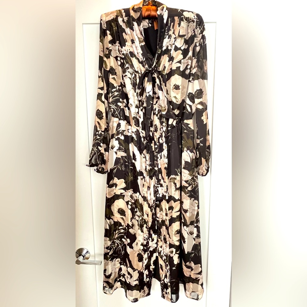 Banana Republic Tie-Neck Midi Floral Print Button-down Dress with Pockets
